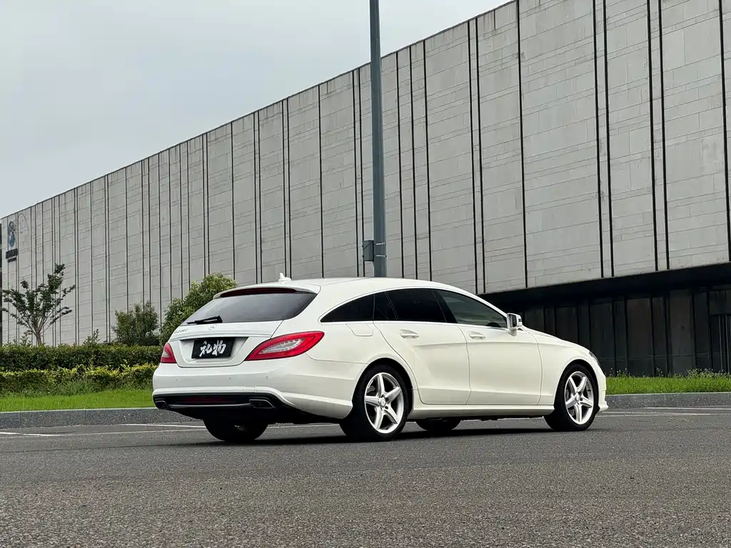 Mercedes-Benz CLS 2013 — фото 4
