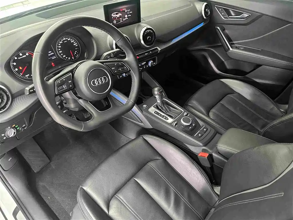 Audi Q2L 2022