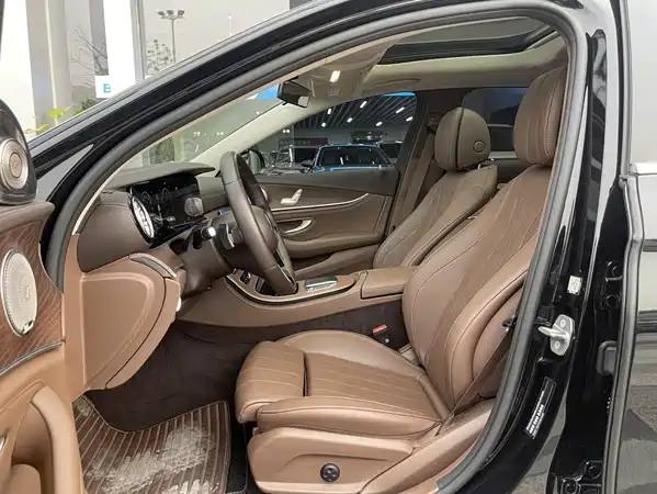 Mercedes-Benz E-Class 2023