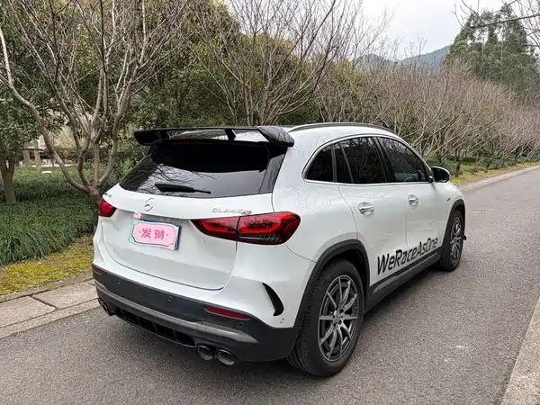 Mercedes-Benz GLA AMG 2023