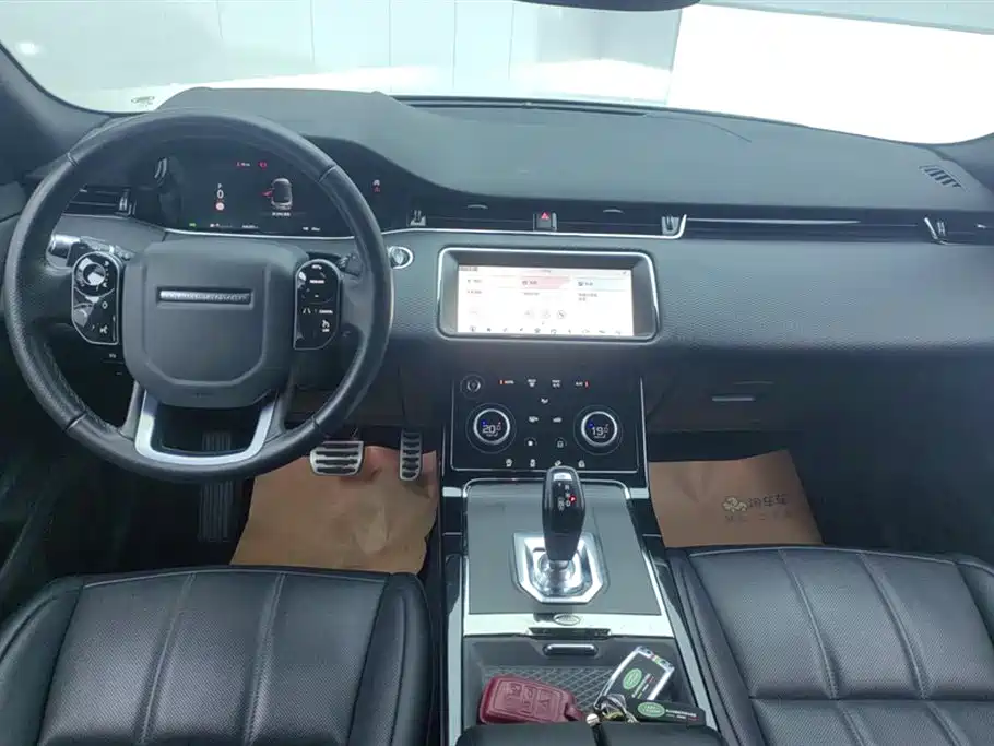 Land Rover Evoque 2020 — фото 12