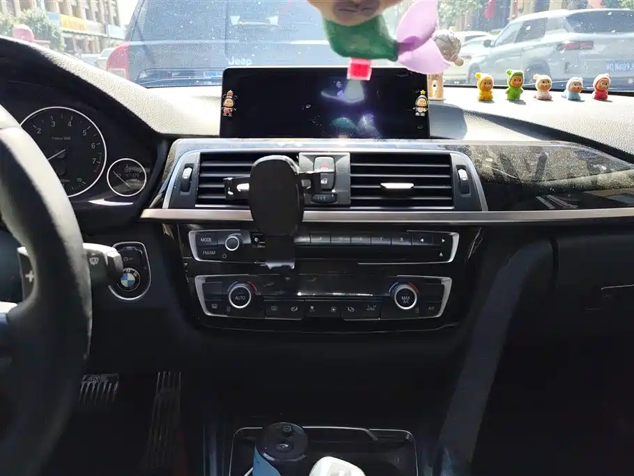BMW 3 Series 2016 — фото 13