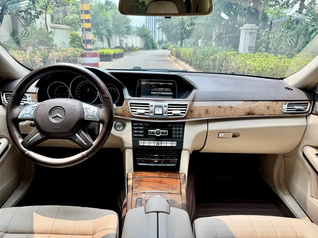 Mercedes-Benz E-Class 2014 — фото 14