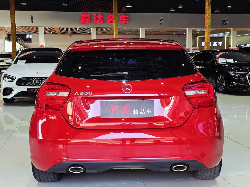 Mercedes-Benz A-Class 2014 — фото 15