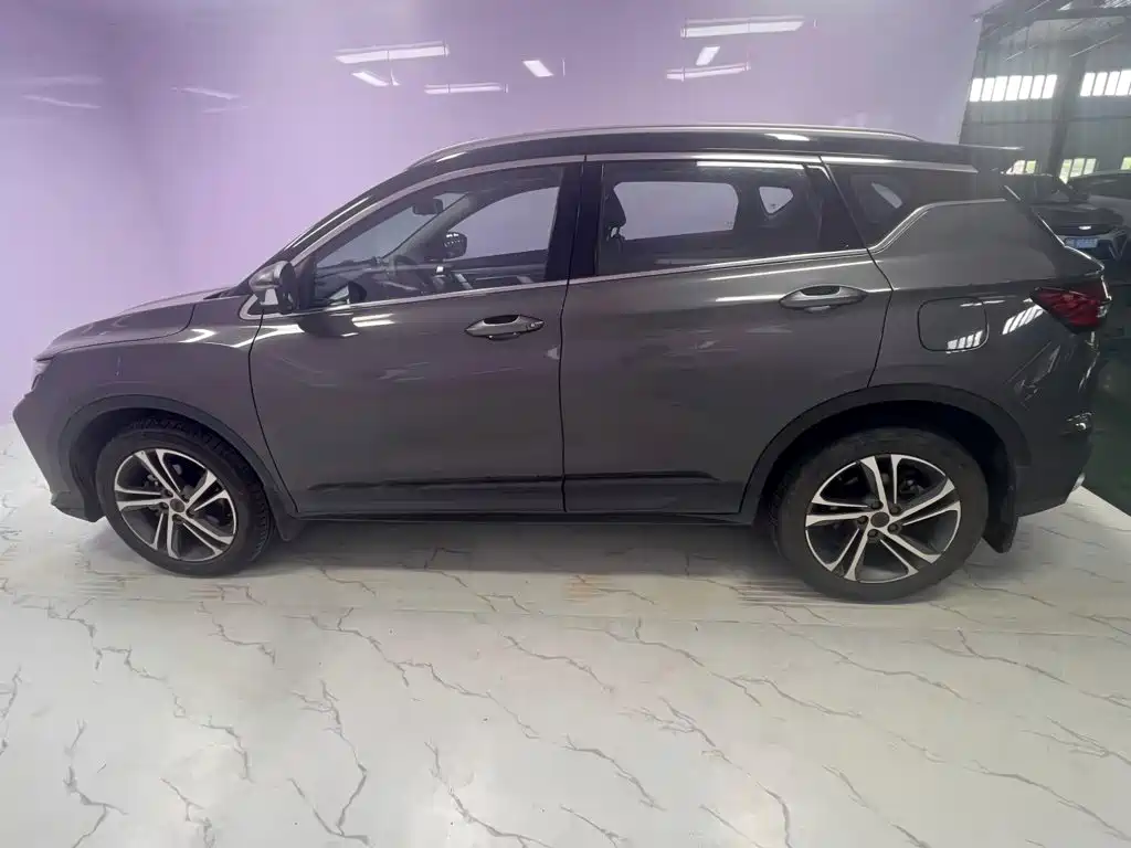 Geely Binyue 2021