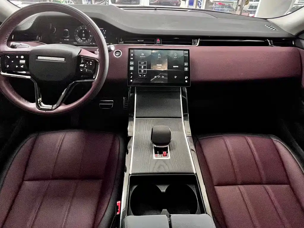 Land Rover Evoque 2024 — фото 5