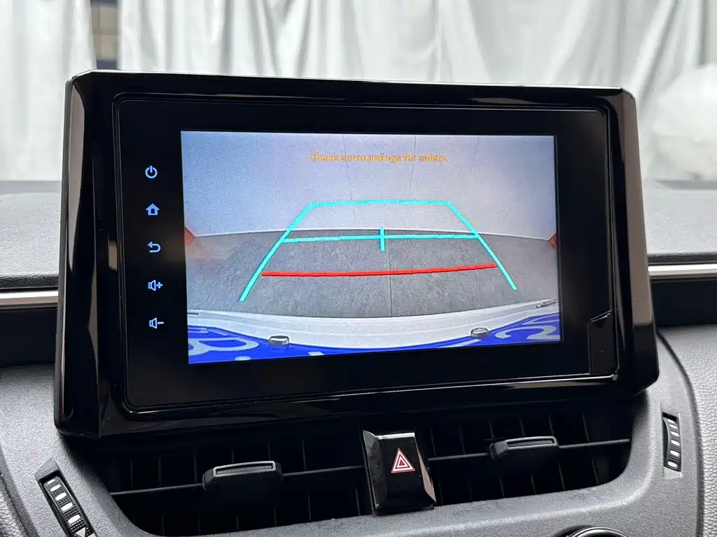 Toyota Corolla 2023 — фото 14
