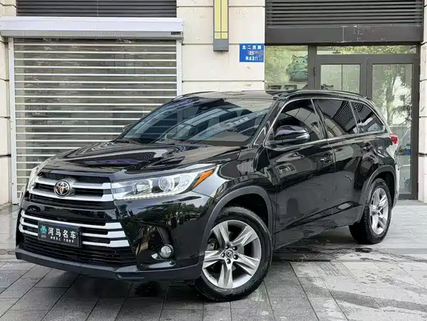 Toyota Highlander 2021