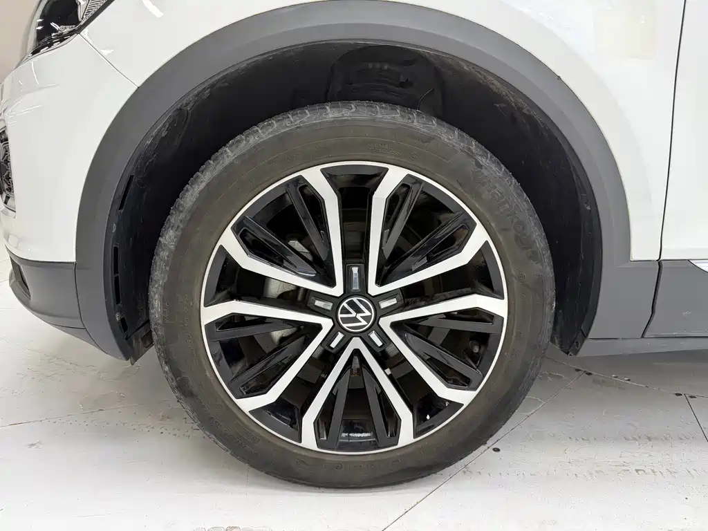 Volkswagen T-Roc 2022 — фото 8