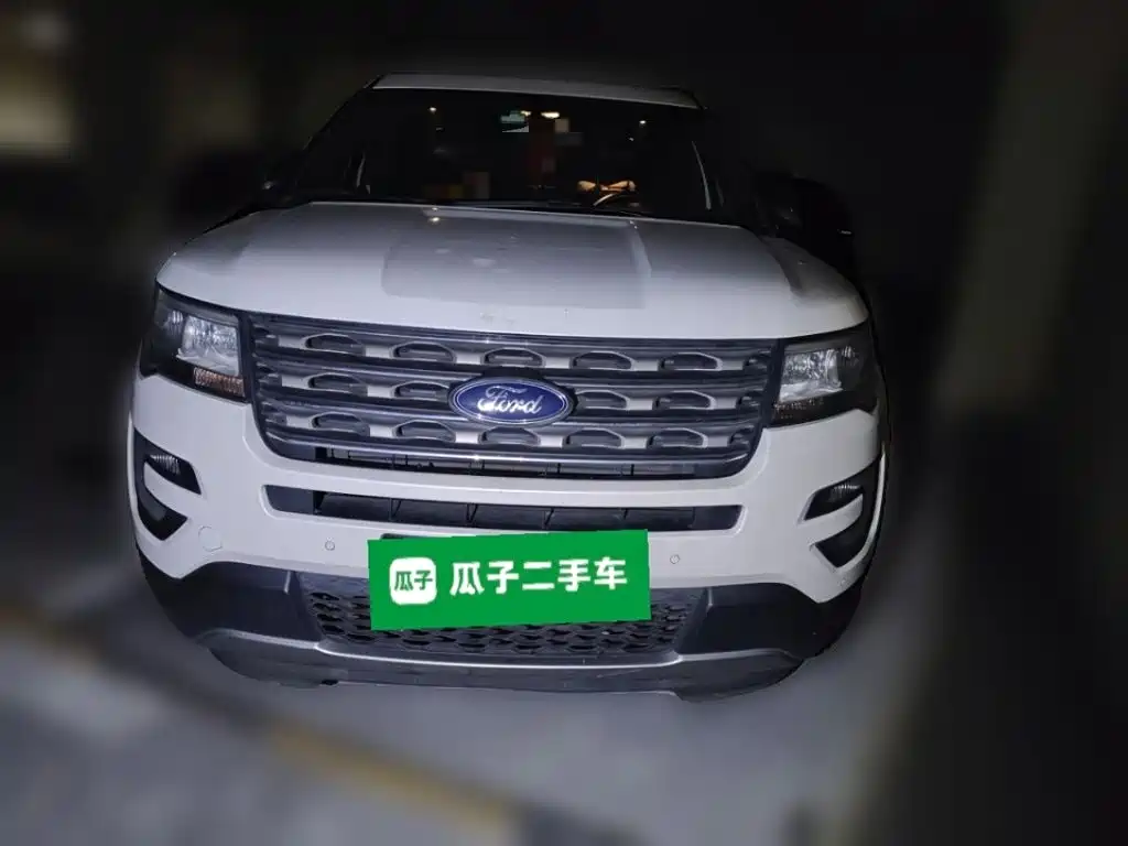 Ford Explorer 2017 — фото 24