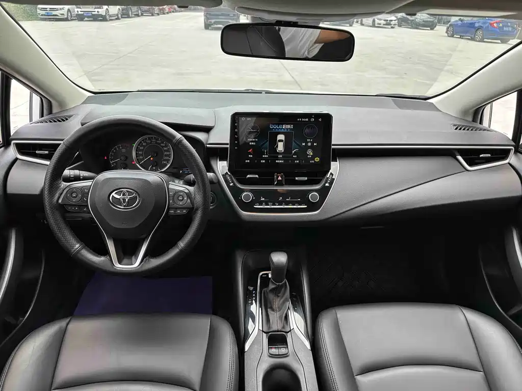 Toyota Corolla 2022 — фото 11