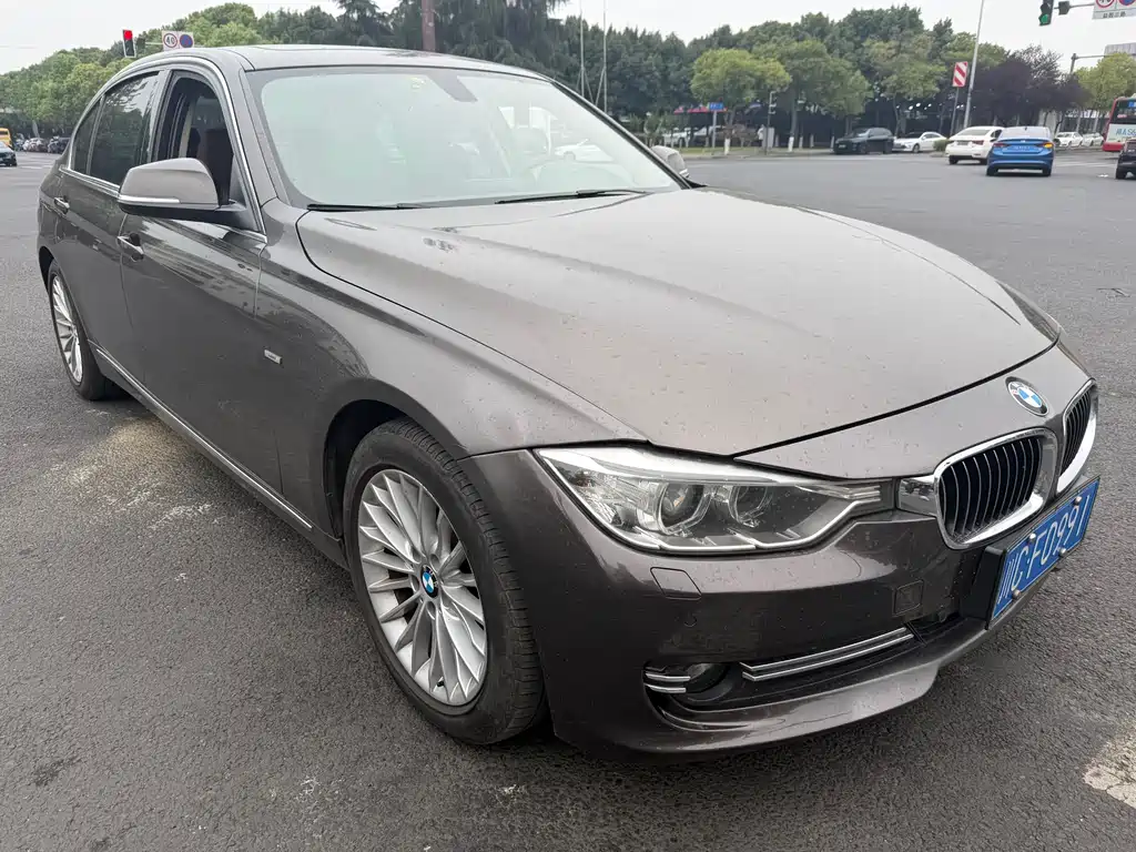 BMW 3 Series 2012 — фото 3