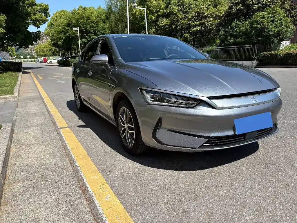 BYD Qin PLUS 2022 — фото 3