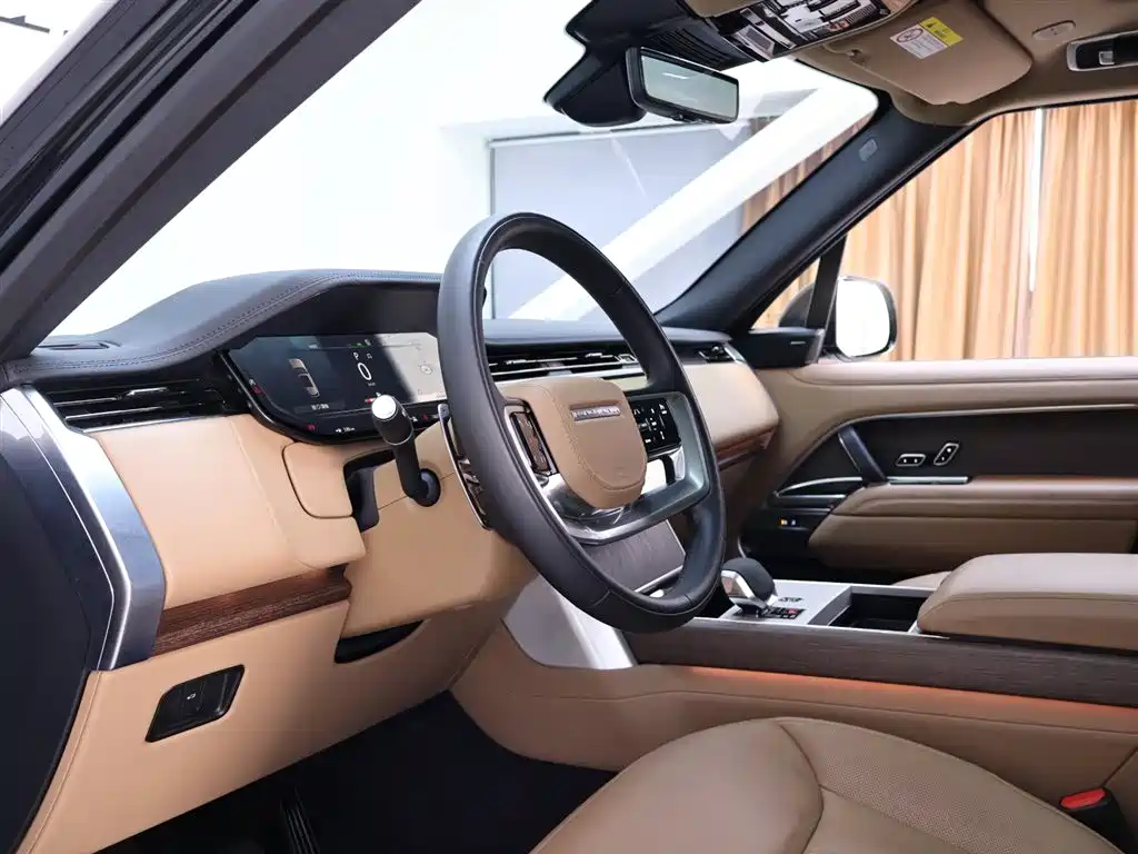 Land Rover Range Rover 2025 — фото 11