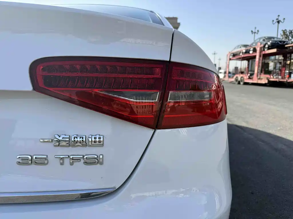Audi A4L 2014 — фото 17