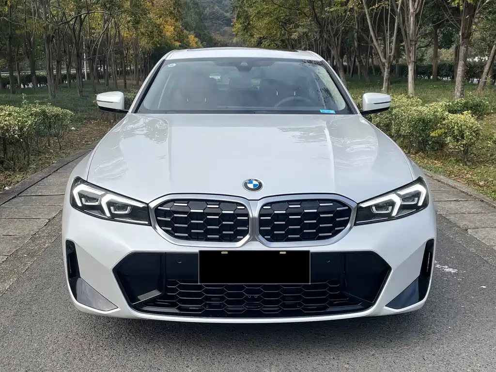BMW 3 Series 2024