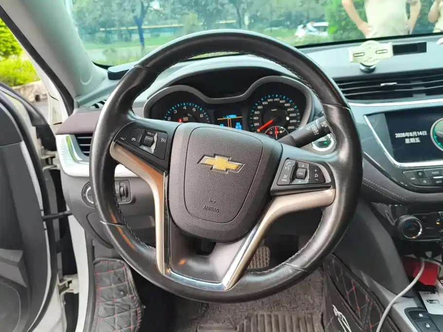 Chevrolet Malibu 2016 — фото 15