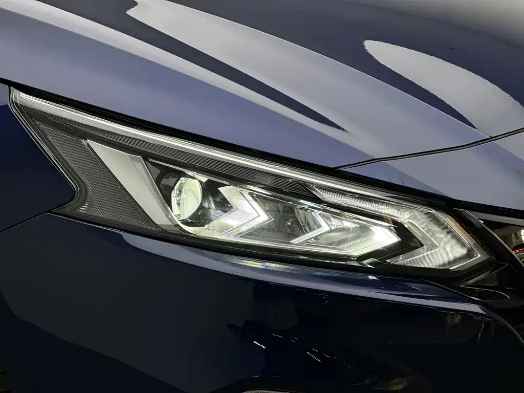 Nissan Teana 2022 — фото 10
