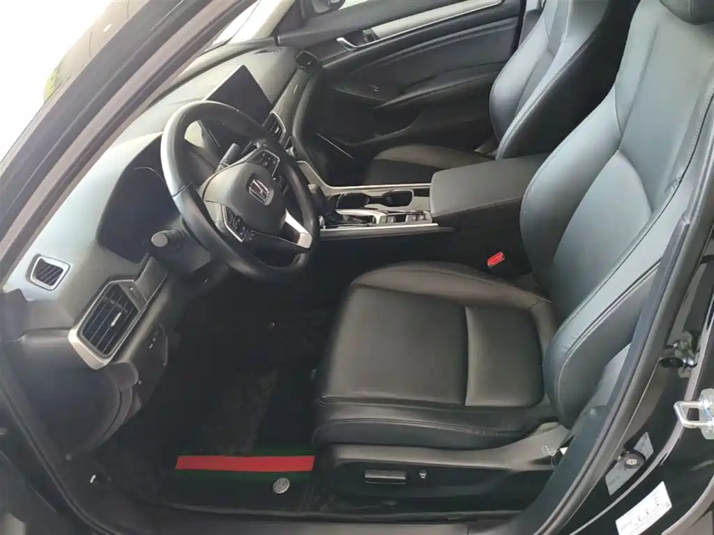 Honda Accord 2021 — фото 15