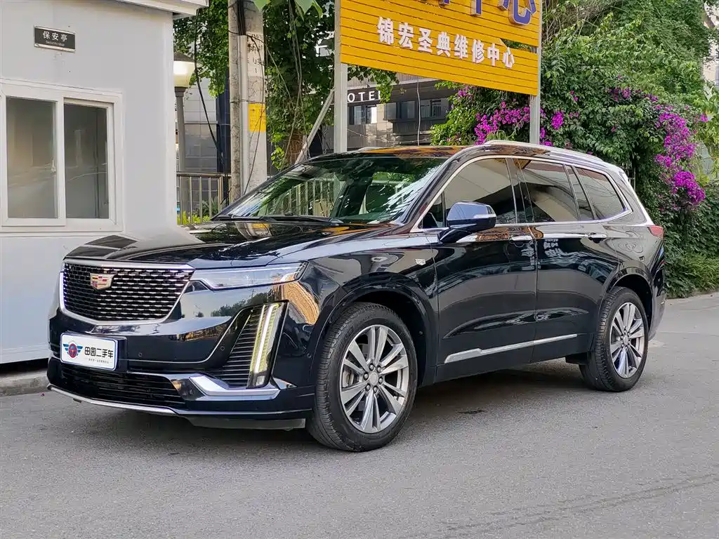 Cadillac XT6 2019 — фото 1