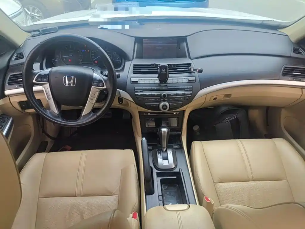 Honda Crosstour 2015 — фото 10
