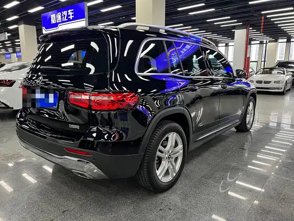 Mercedes-Benz GLB 2021