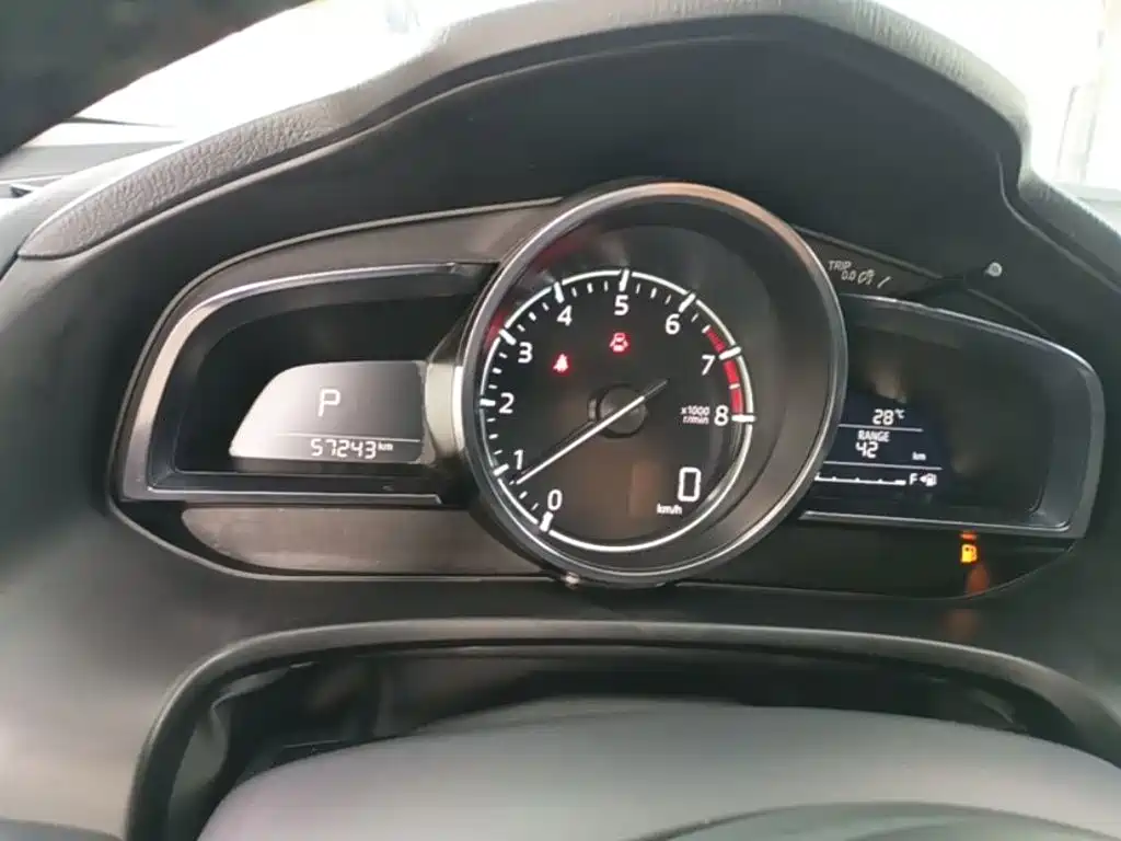 Mazda 3 Angkesela 2017 — фото 12