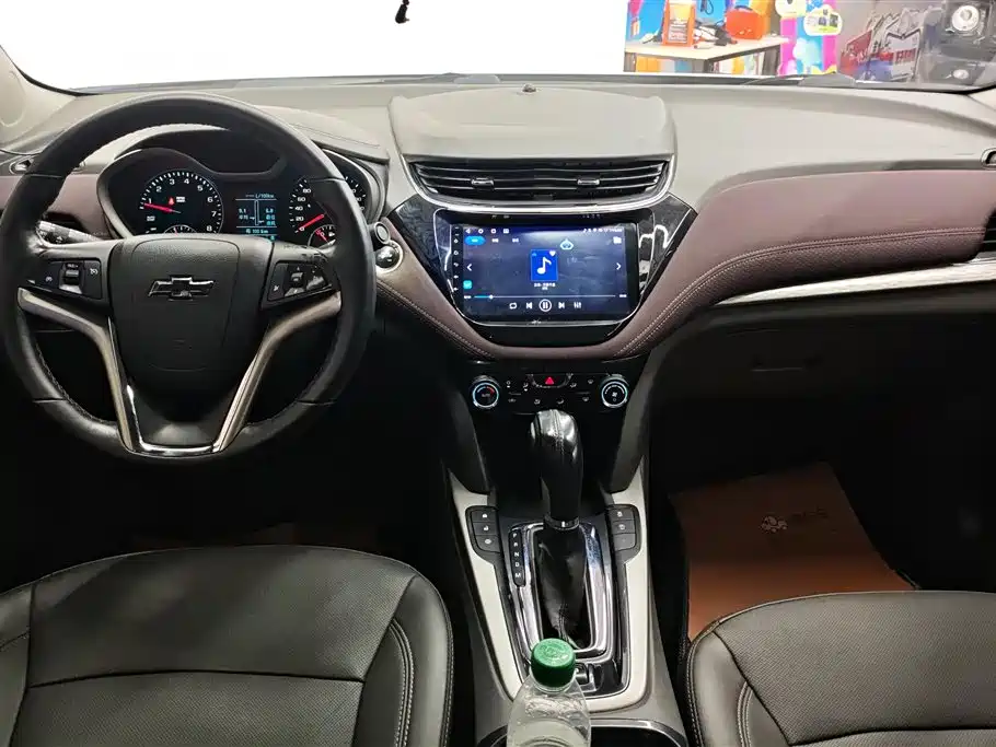 Chevrolet Malibu 2018 — фото 12