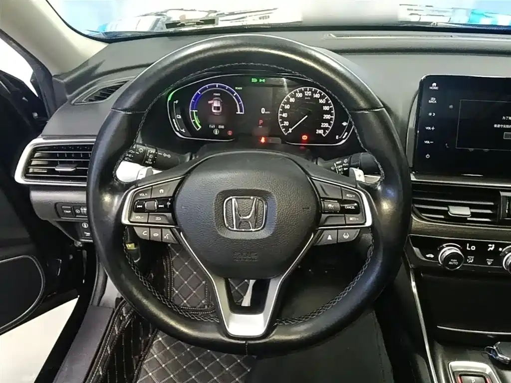 Honda Accord 2022 — фото 11