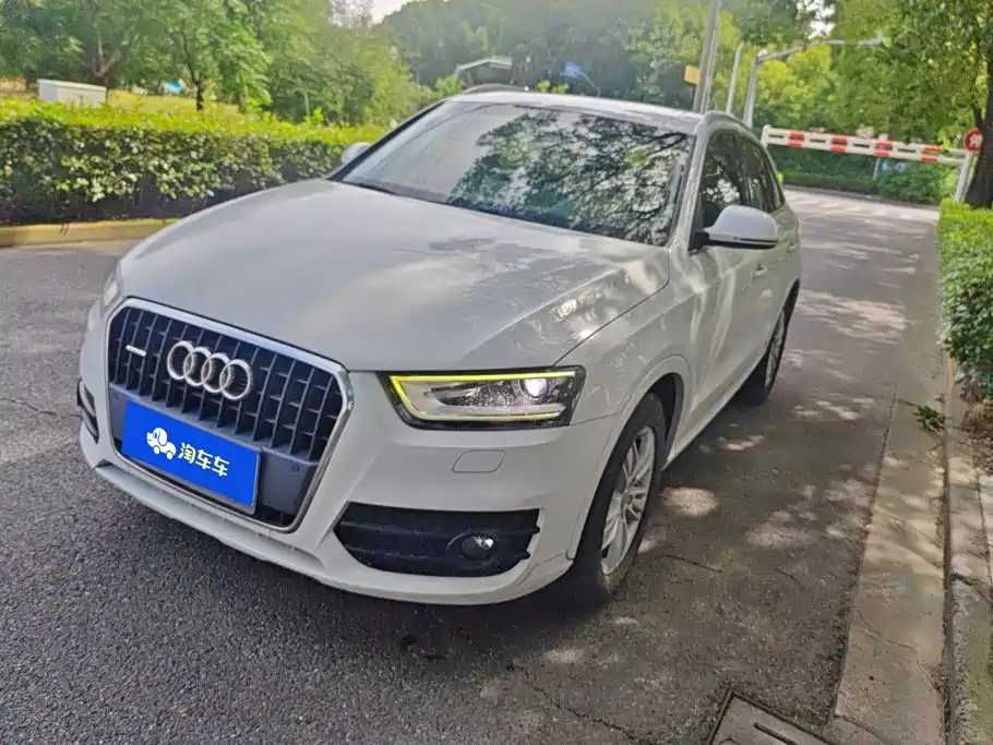 Audi Q3 2015