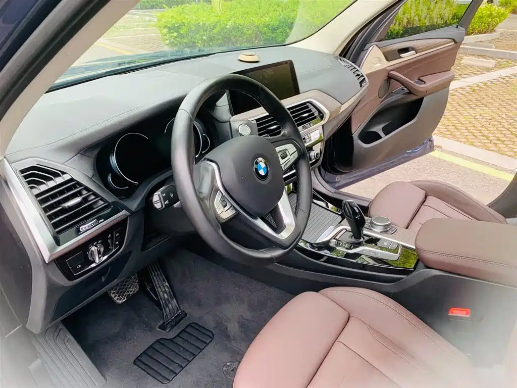 BMW X3 2019 — фото 12