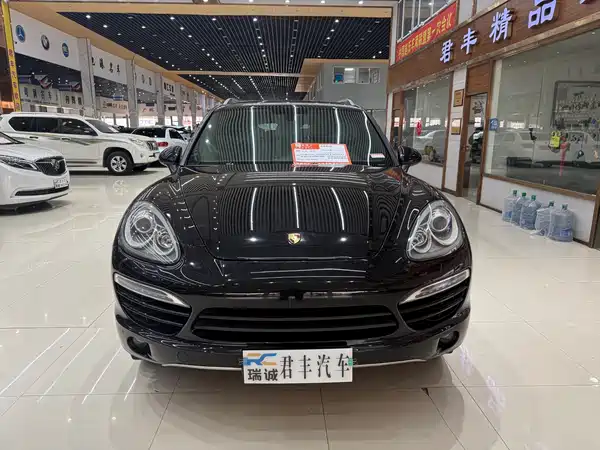 Porsche Cayenne 2011