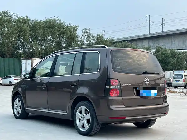 Volkswagen Touran 2012