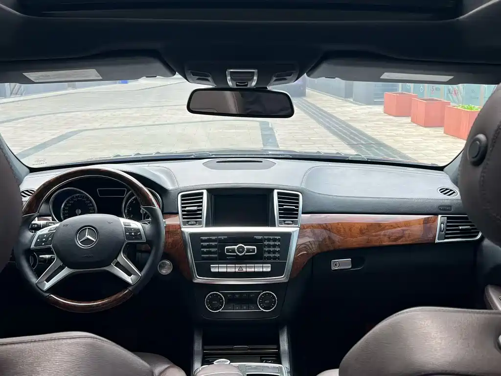 Mercedes-Benz GL-Class 2015 — фото 6