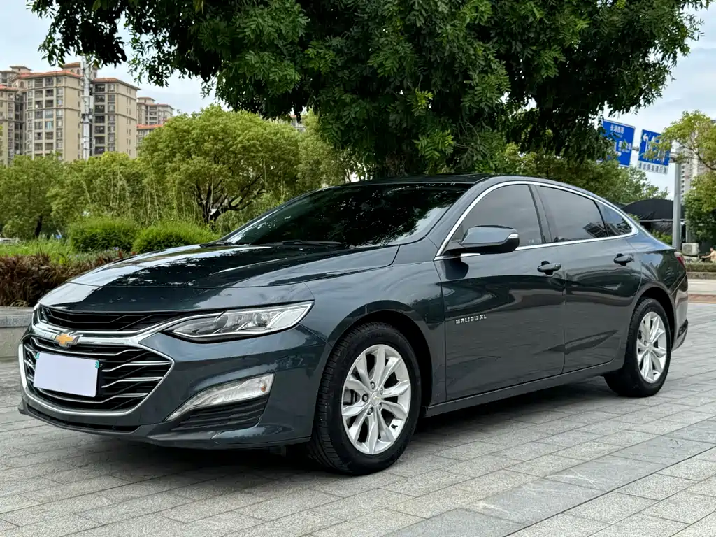 Chevrolet Malibu XL 2022 — фото 1