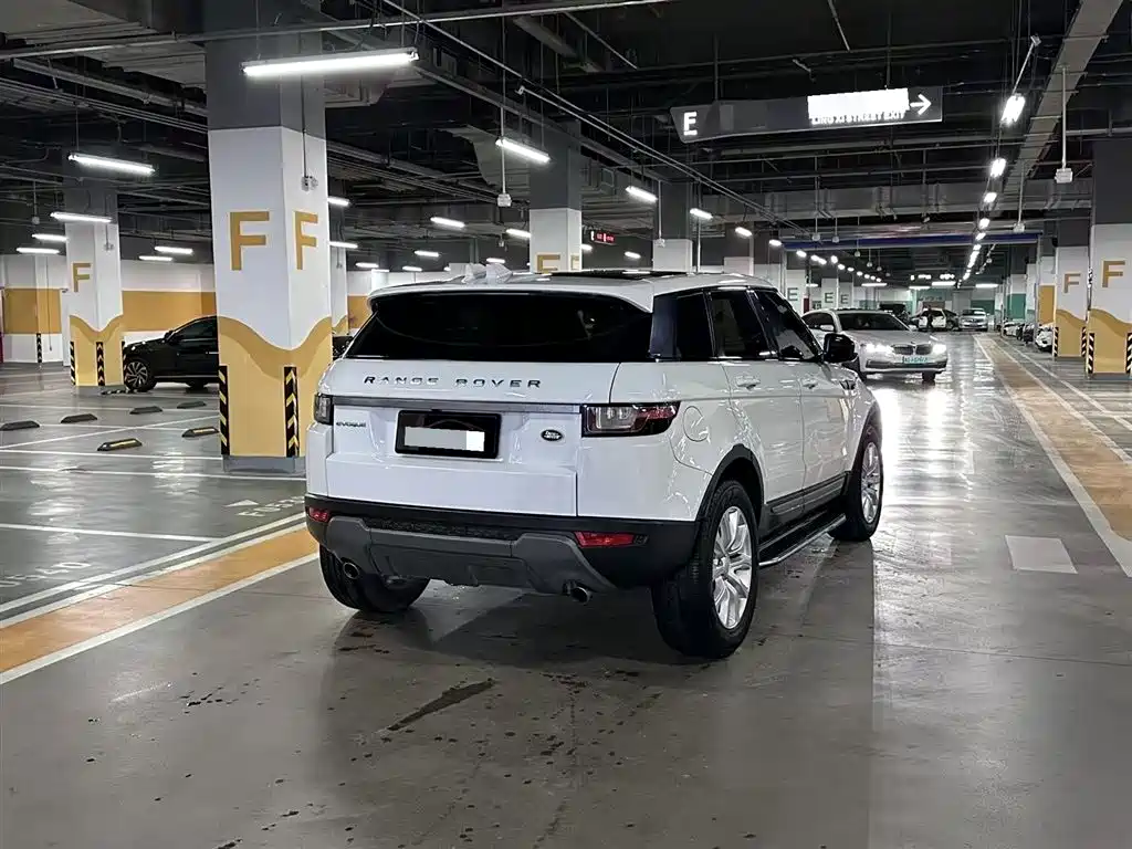 Land Rover Evoque 2018 — фото 9
