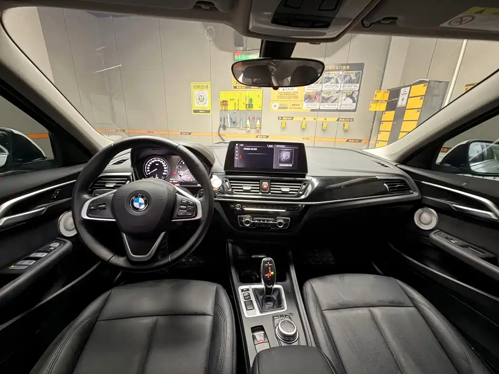 BMW 1 Series 2023