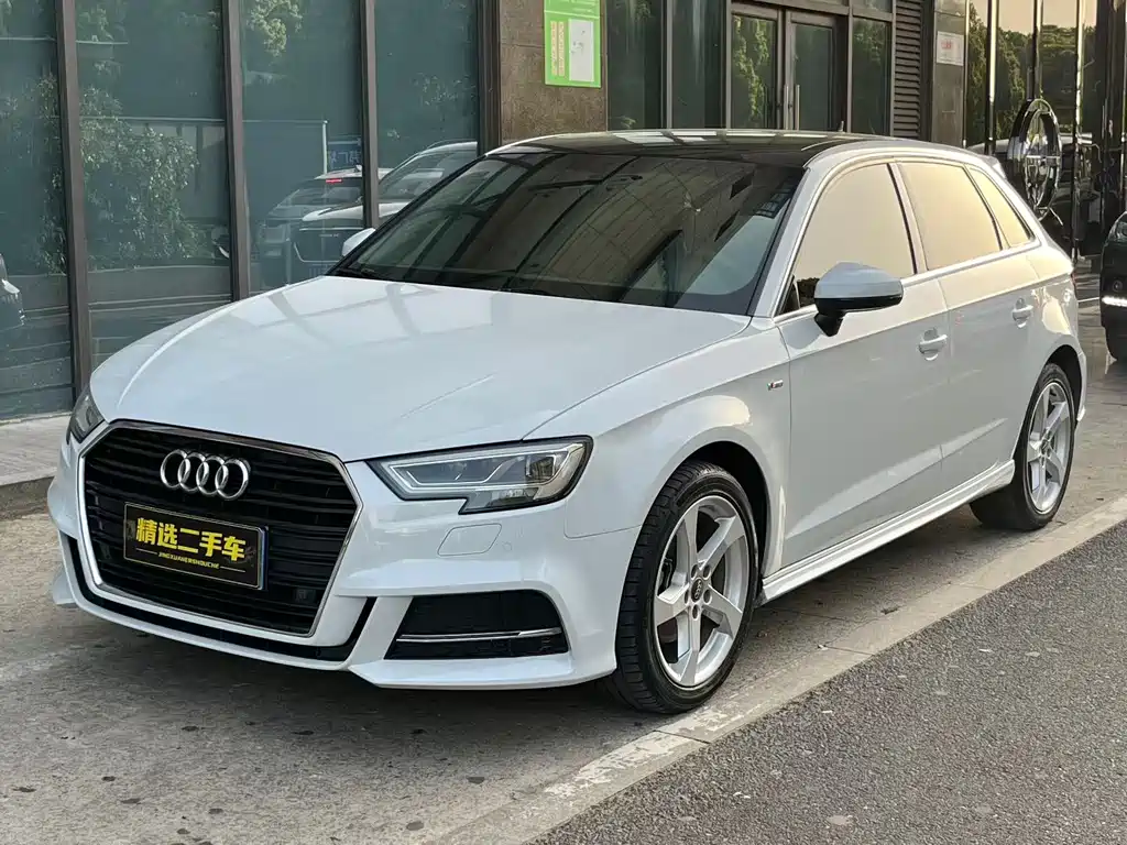 Audi A3 2019 — фото 1