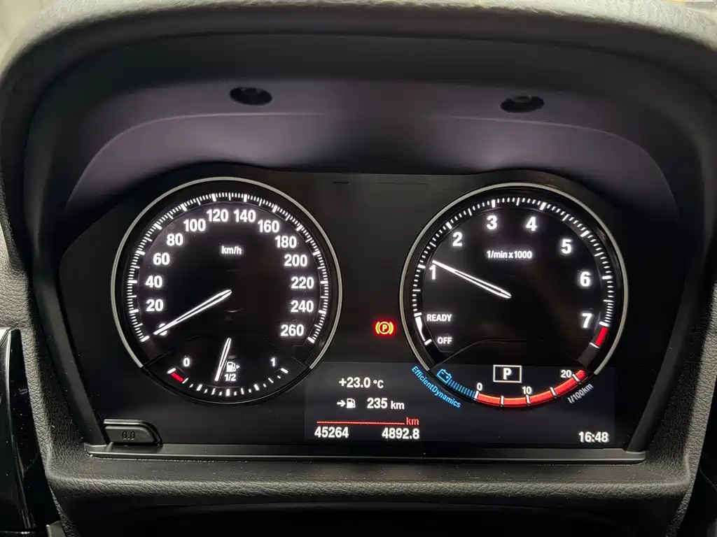 BMW 1 Series 2023 — фото 11