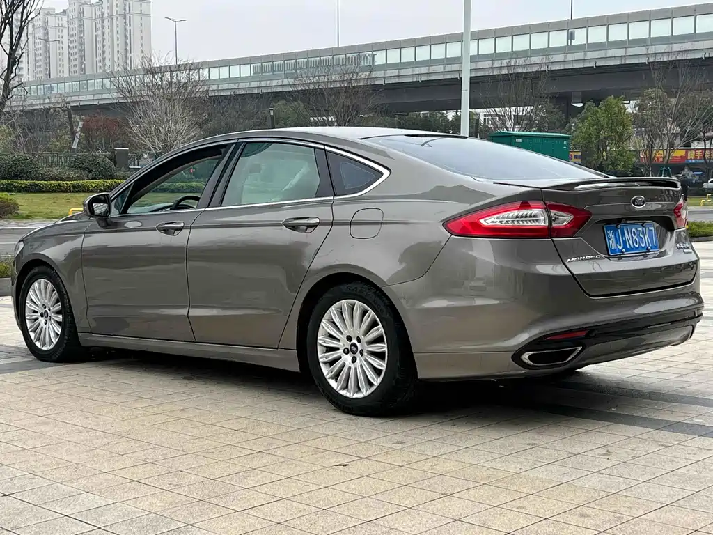 Ford Mondeo 2016 — фото 7