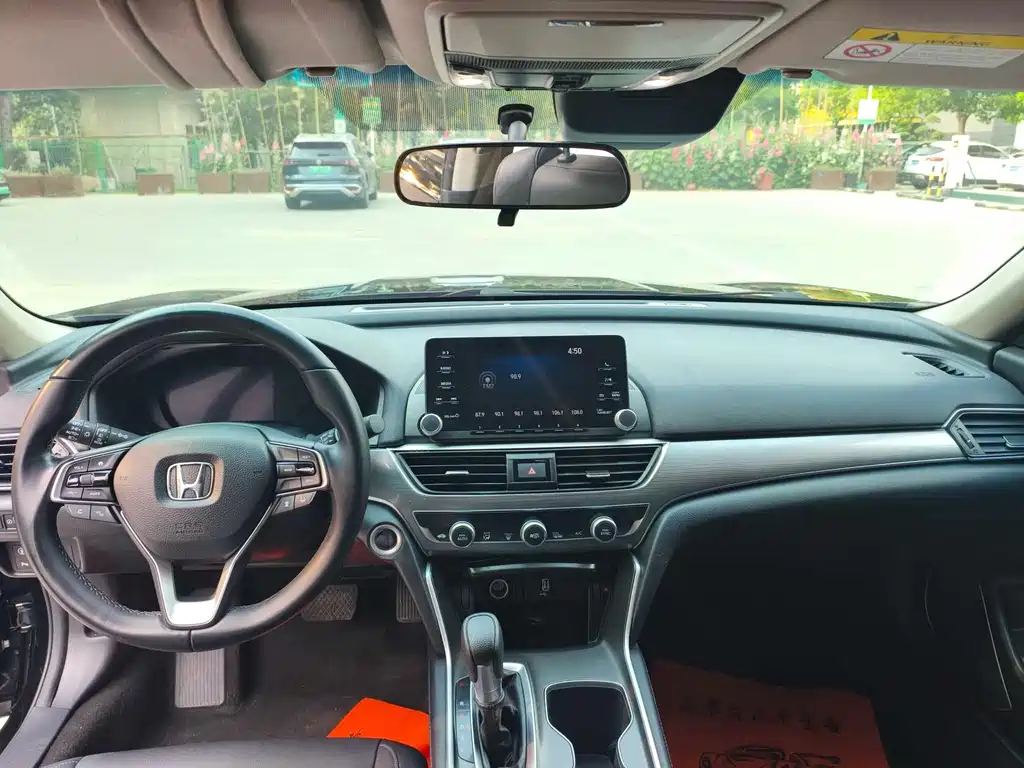 Honda Accord 2021 — фото 10