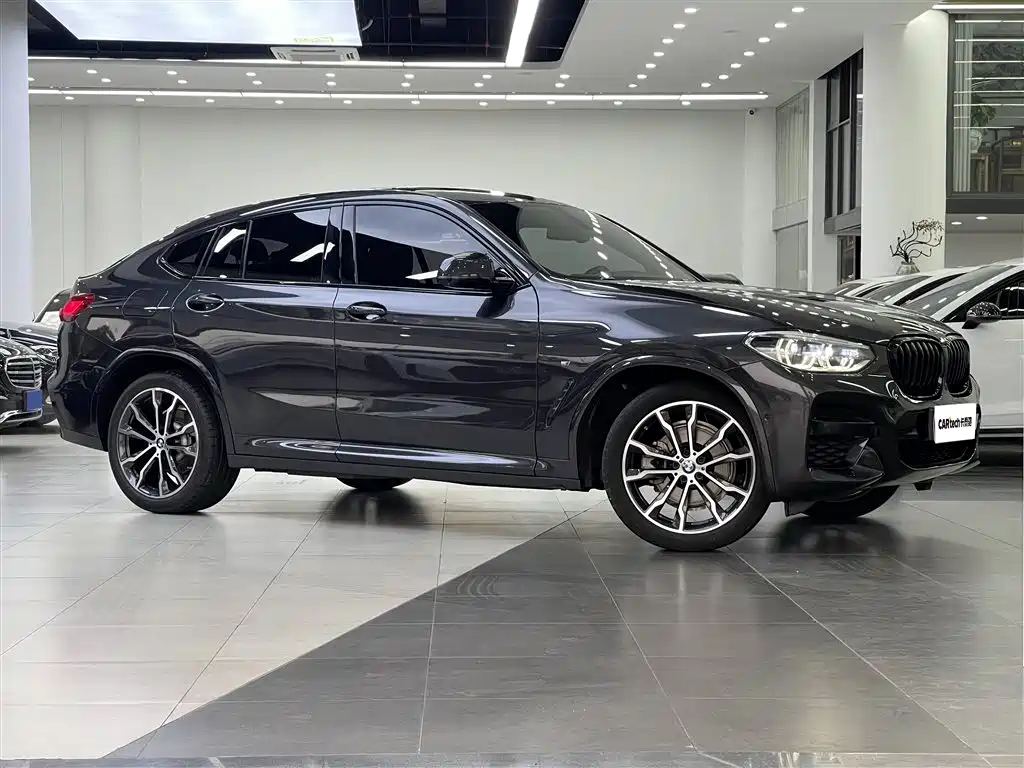 BMW X4 2021 — фото 3