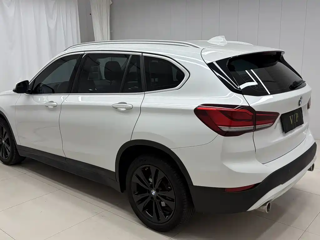 BMW X1 2021 — фото 4