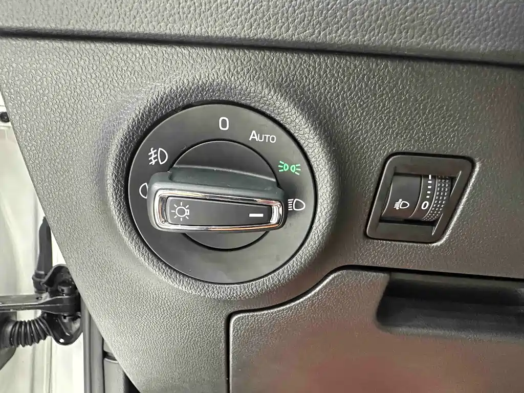 Skoda Korok 2022 — фото 12