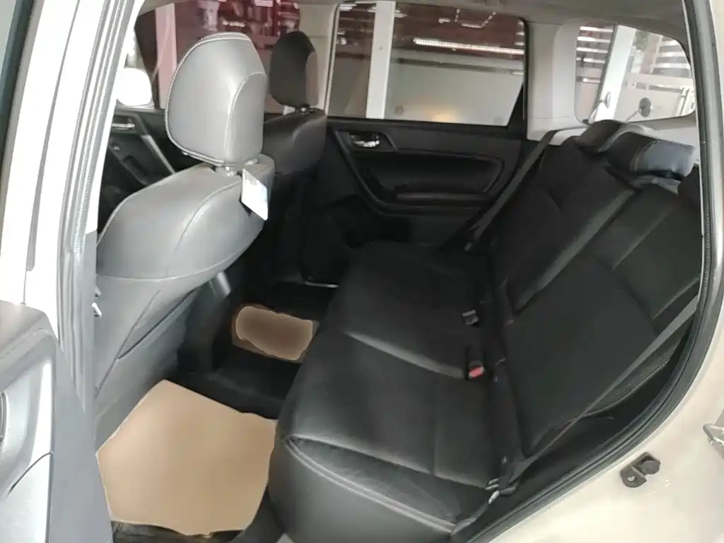Subaru Forester 2015 — фото 17