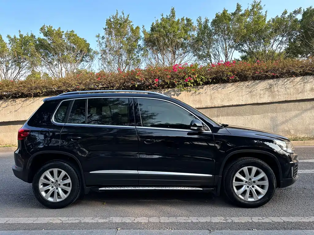Volkswagen Tiguan 2015 — фото 4