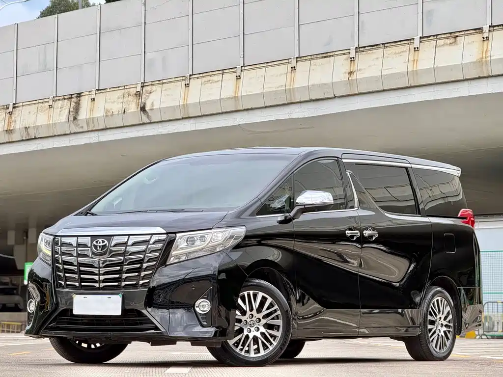 Toyota Alphard 2018 — фото 1