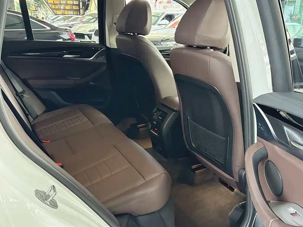 BMW X3 2019 — фото 10