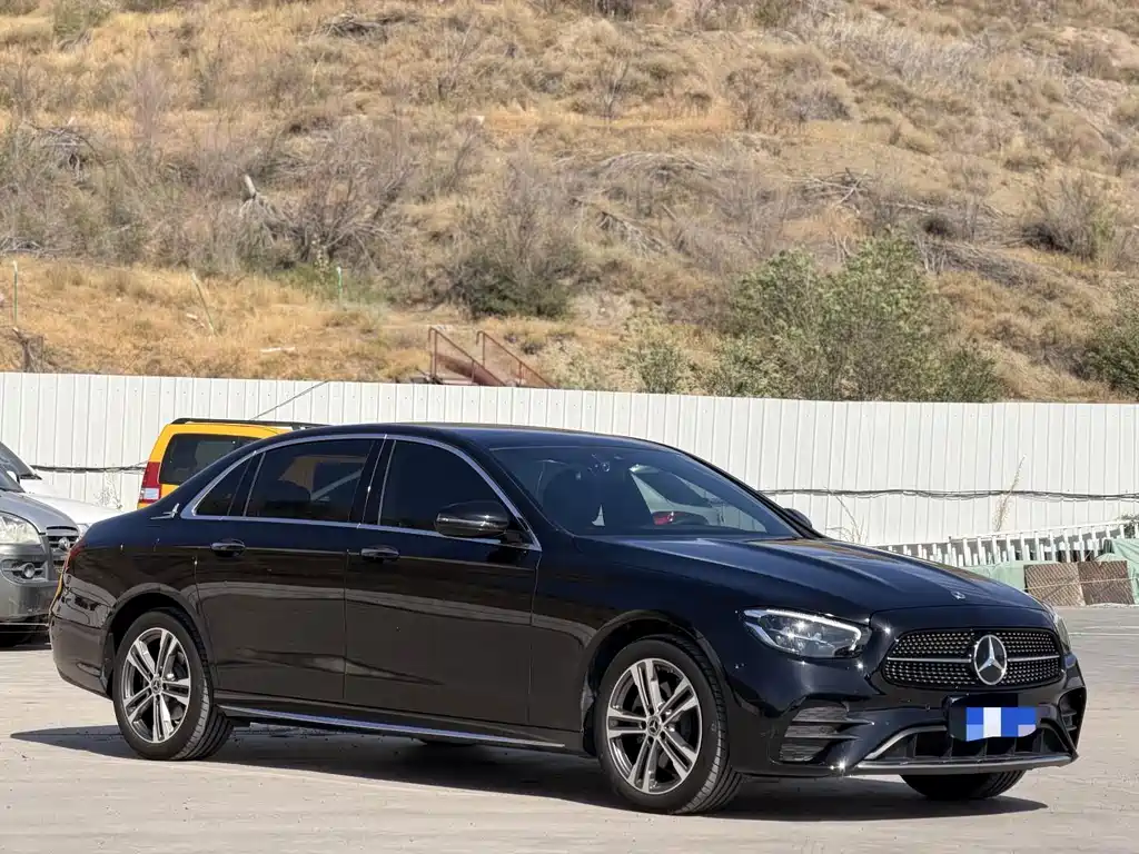 Mercedes-Benz E-Class 2021