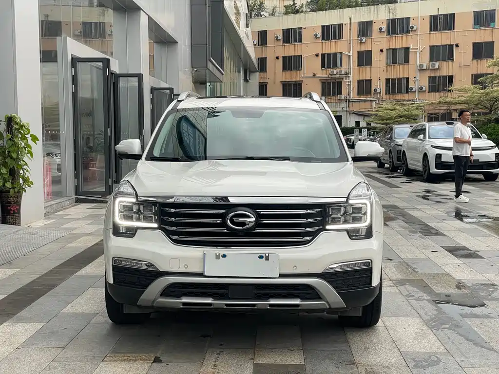 GAC Motor Trumpchi GS8 2017 — фото 19